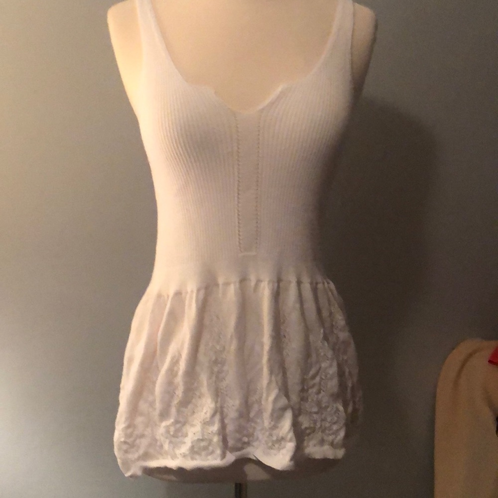 White knit tank blouse